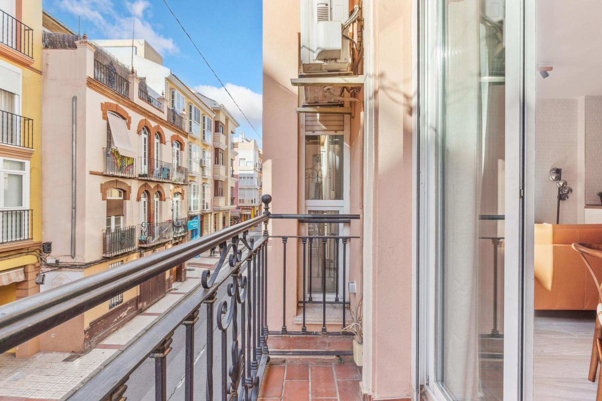 Epidemia & Quite Bedrooms By Ele Apartments マラガ エクステリア 写真